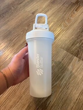 Shaker Bottle with Ball